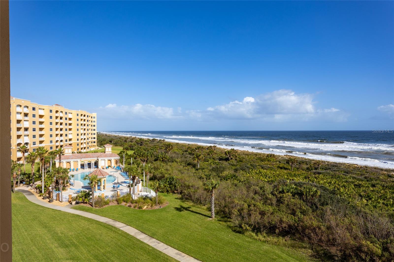 SURF CLUB 1 - Residential Lease