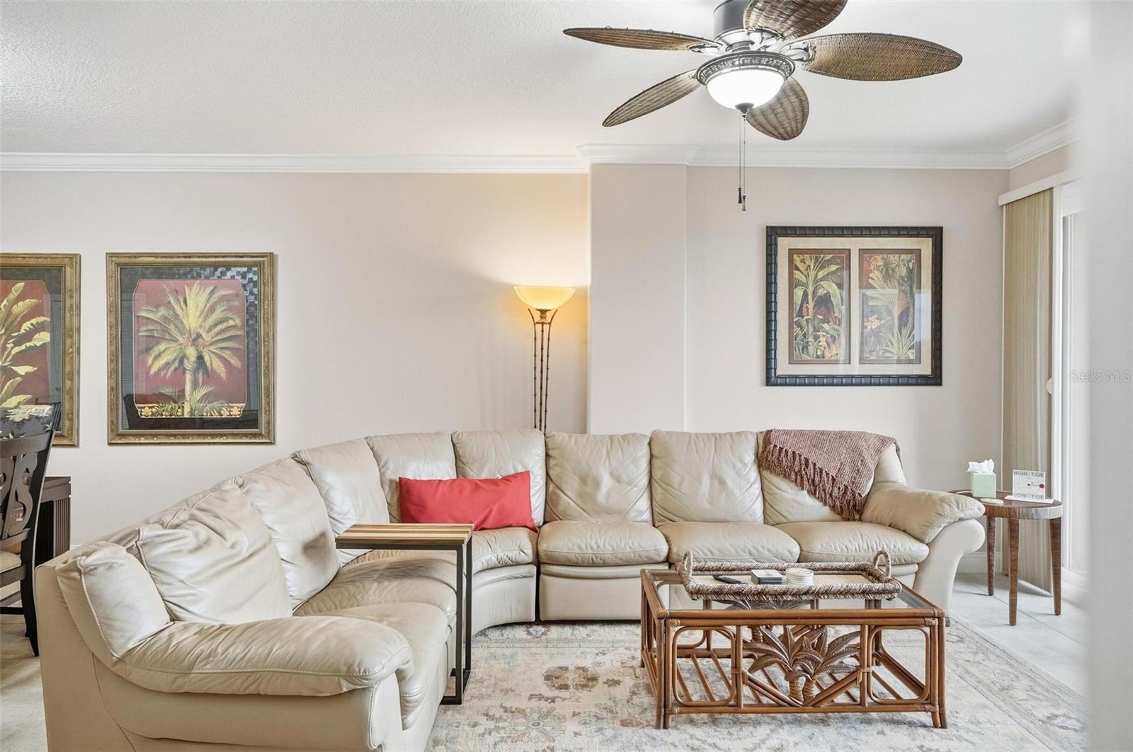 SURF CLUB 1 - Residential Lease