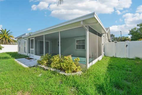 A home in SEMINOLE