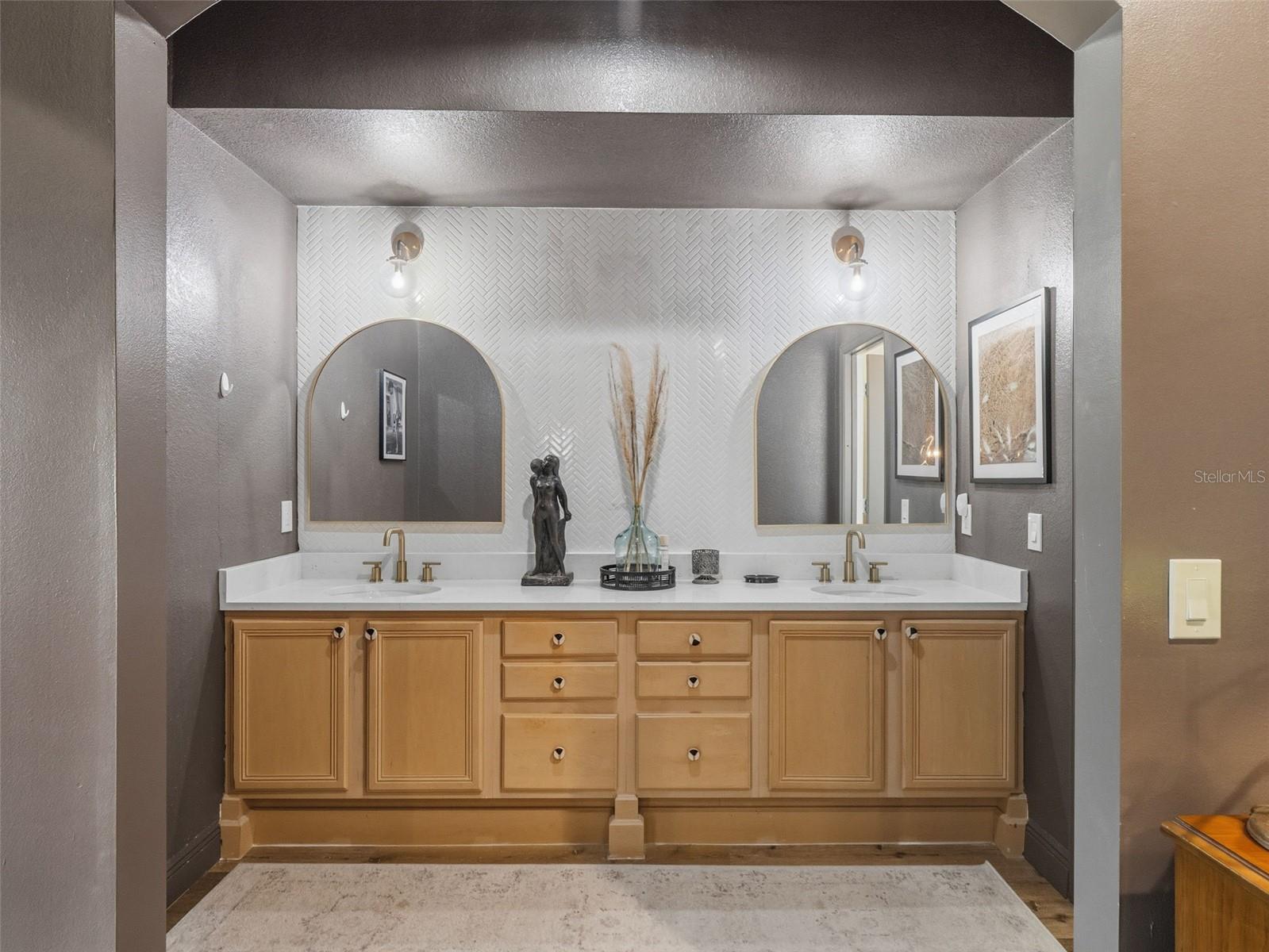 SWEETWATER COUNTRY CLUB - Residential