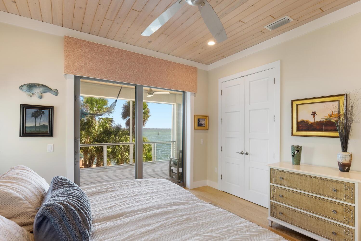 LONGBOAT KEY - Residential