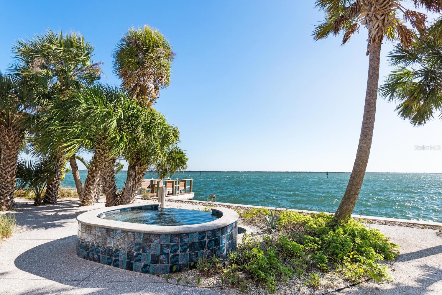 LONGBOAT KEY - Residential