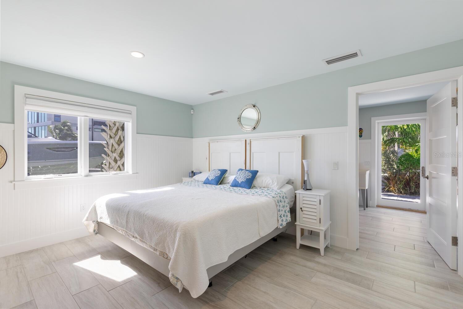 LONGBOAT KEY - Residential