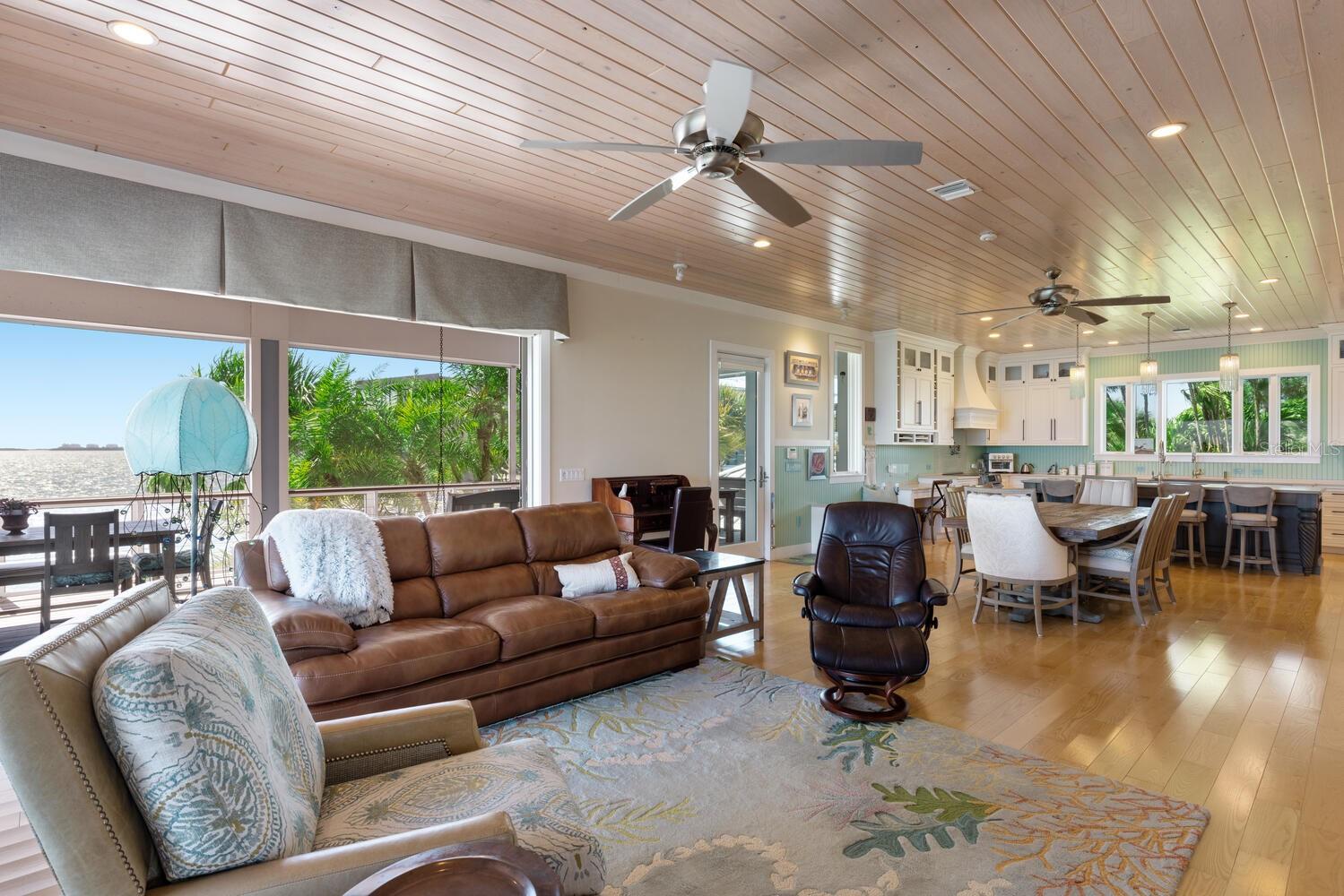 LONGBOAT KEY - Residential