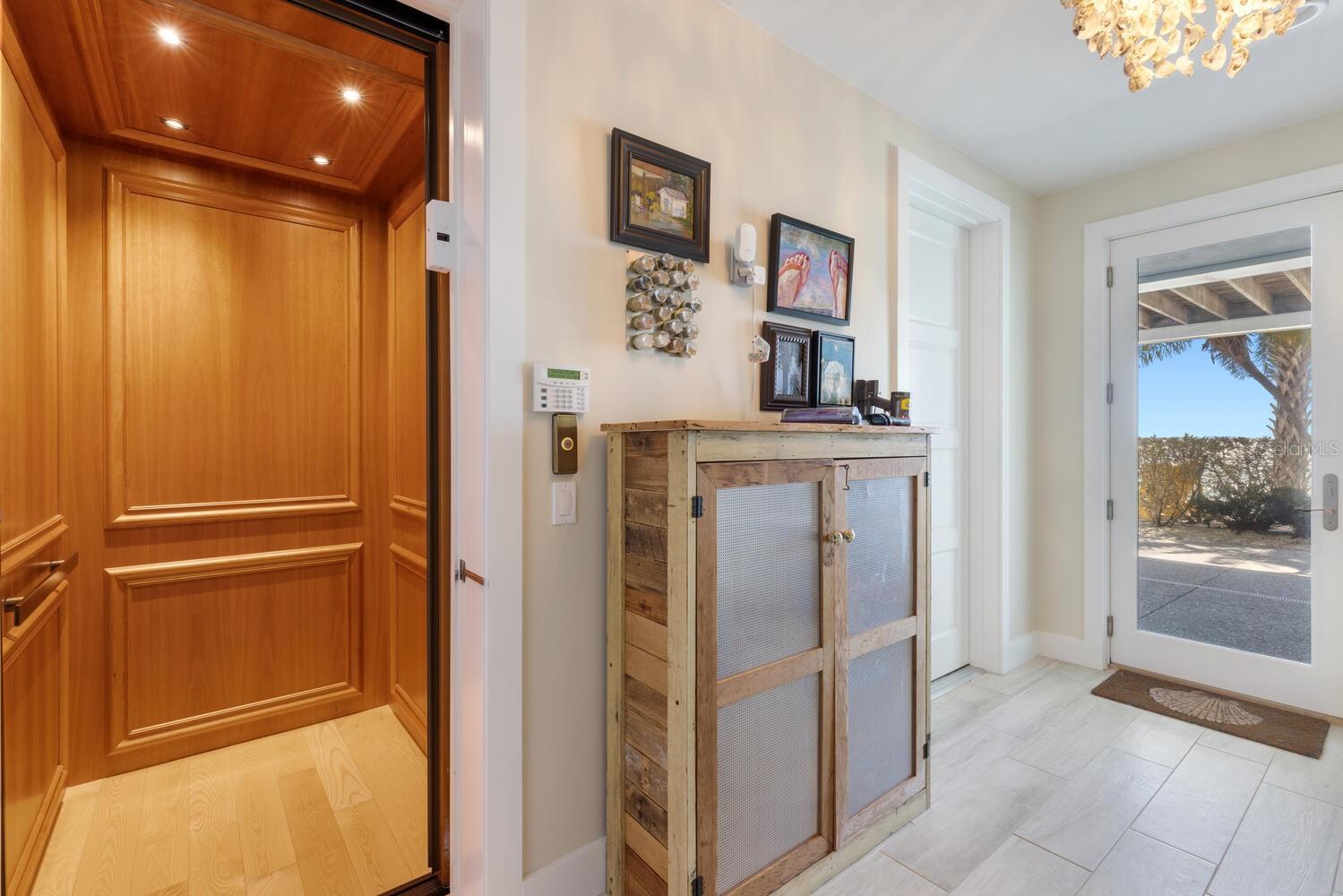 LONGBOAT KEY - Residential