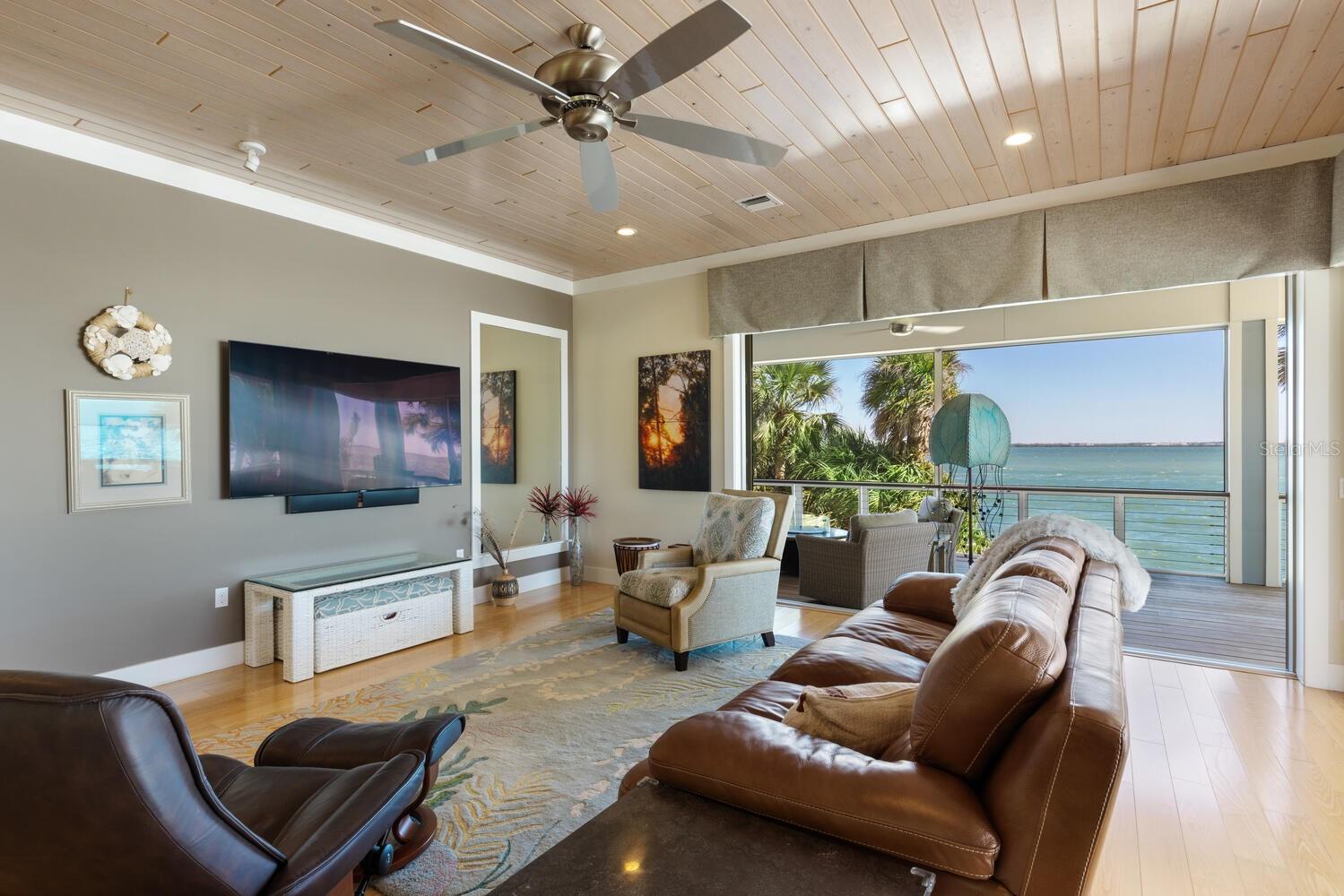 LONGBOAT KEY - Residential