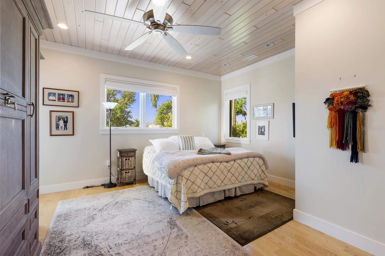 LONGBOAT KEY - Residential