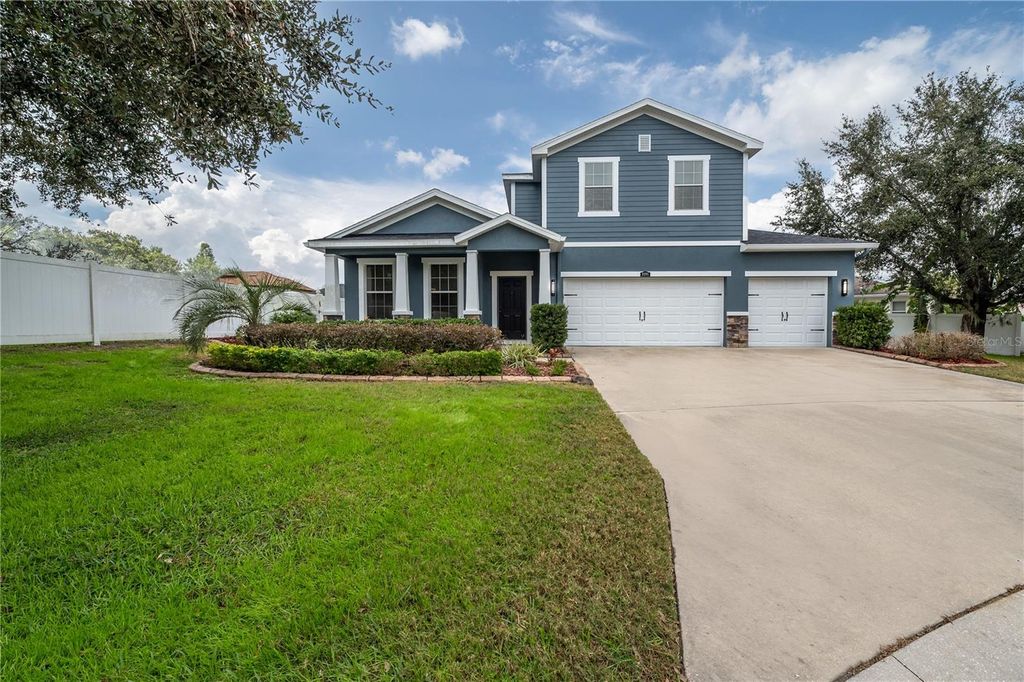 Photo of 2291 Bolzano Court, Land O Lakes, FL 34639 (MLS # TB8341574)