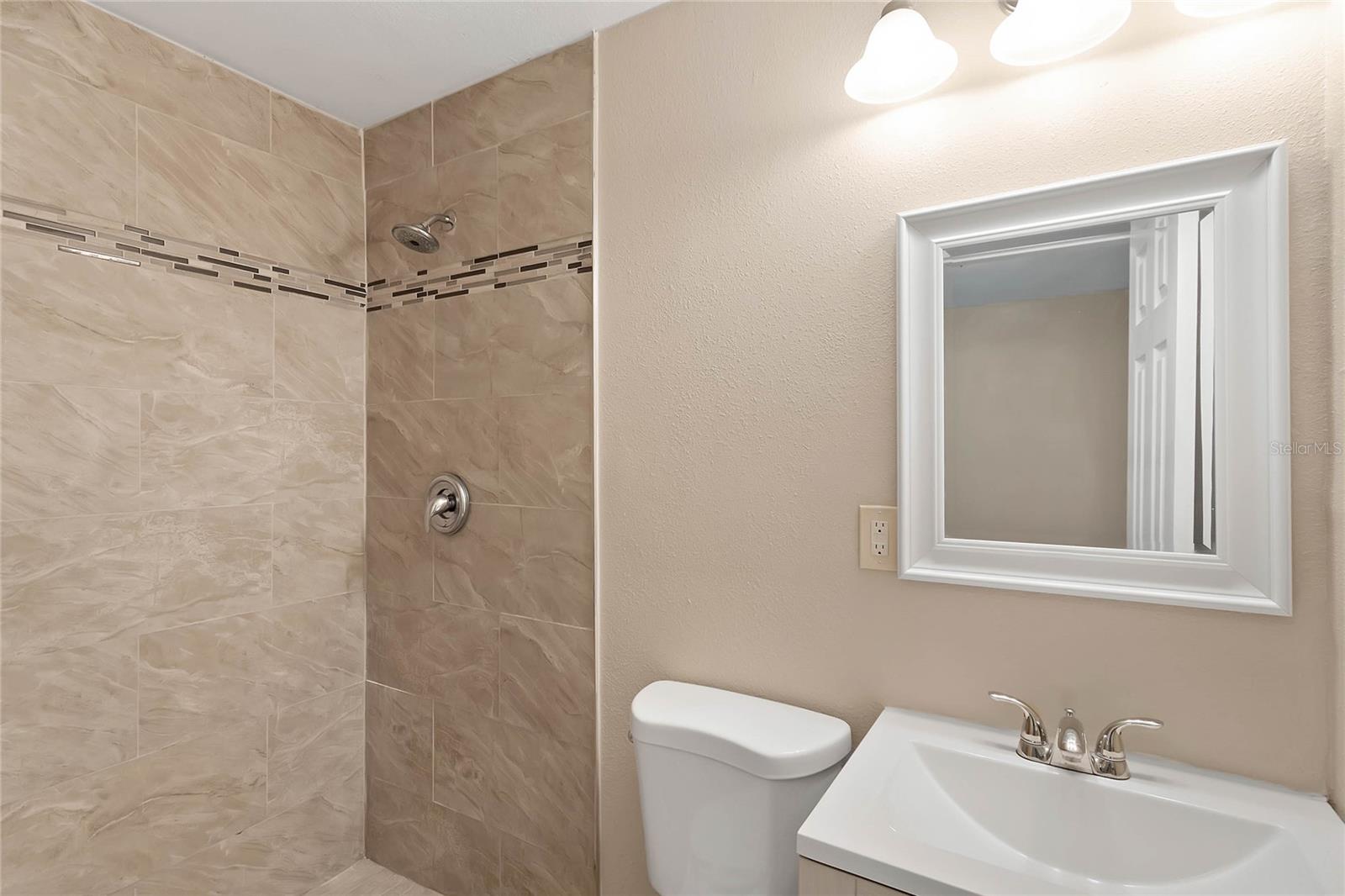 LEES 1ST ADD TO OVIEDO - Residential