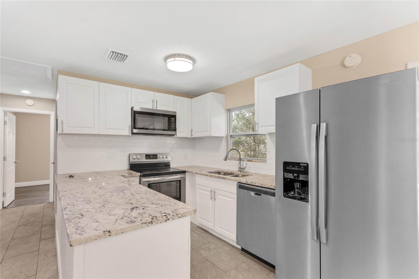 LEES 1ST ADD TO OVIEDO - Residential