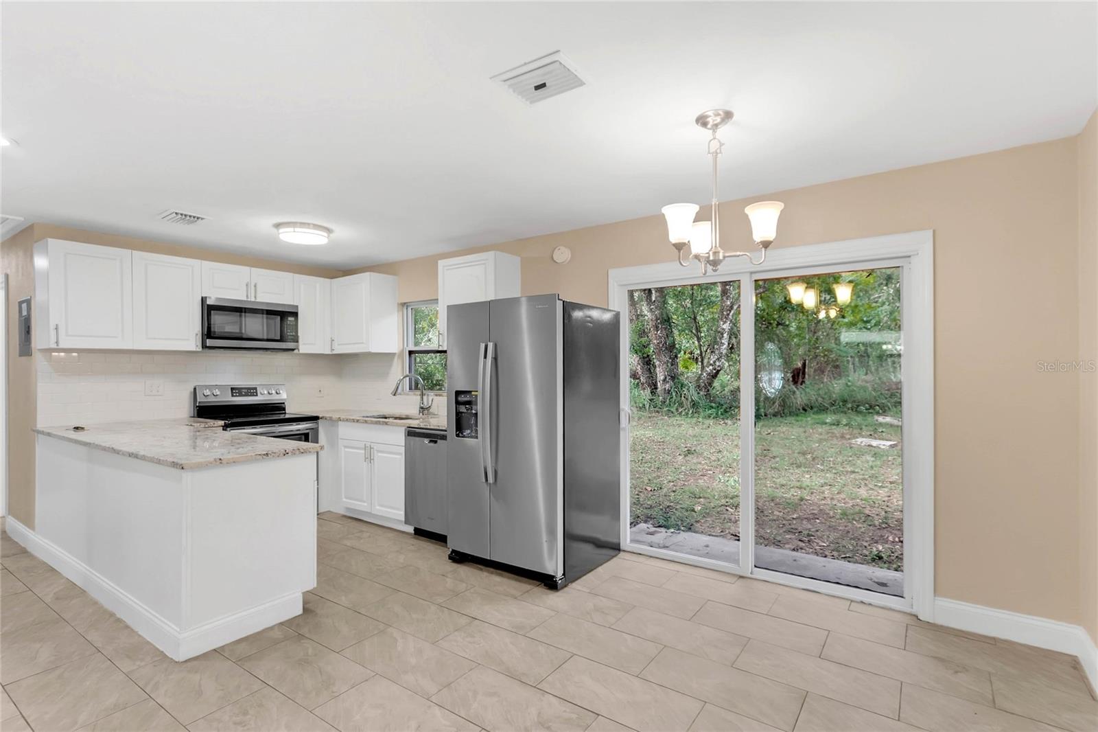 LEES 1ST ADD TO OVIEDO - Residential