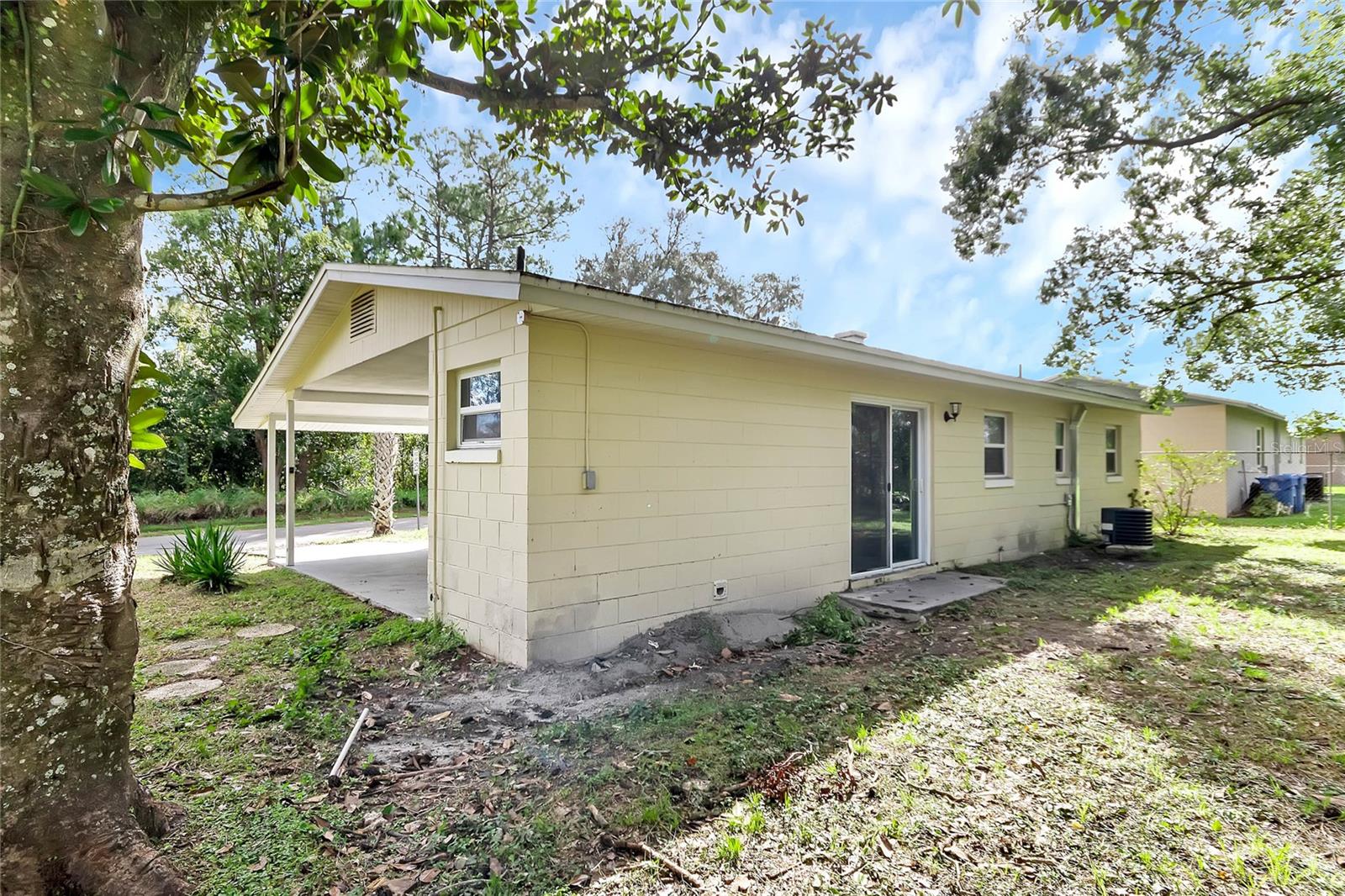 LEES 1ST ADD TO OVIEDO - Residential