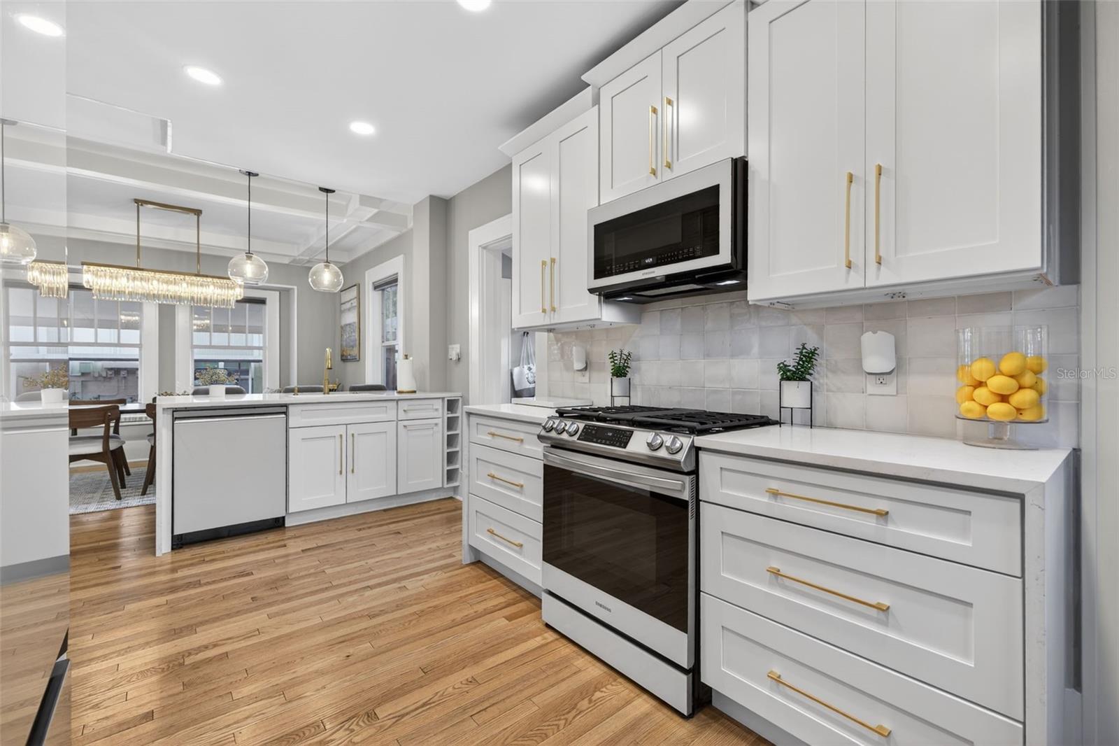 BAY SHORE REV - Residential