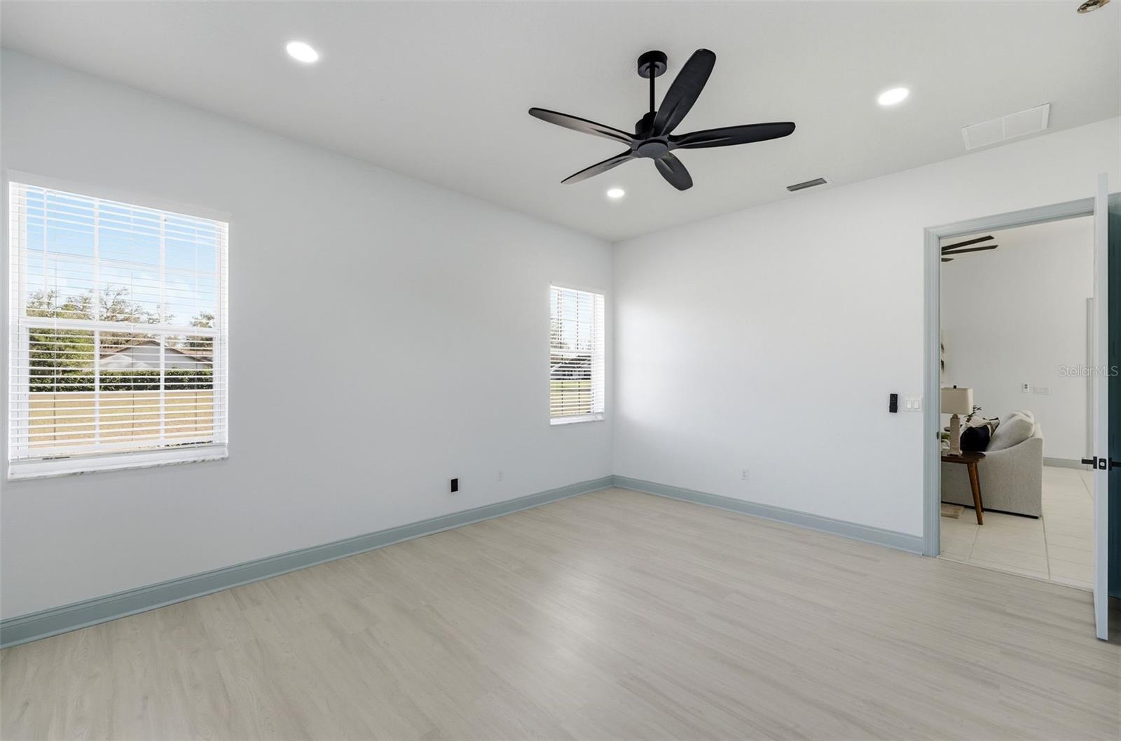 SILVER MEADOWS - Residential