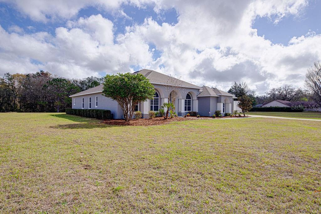 SILVER MEADOWS - Residential