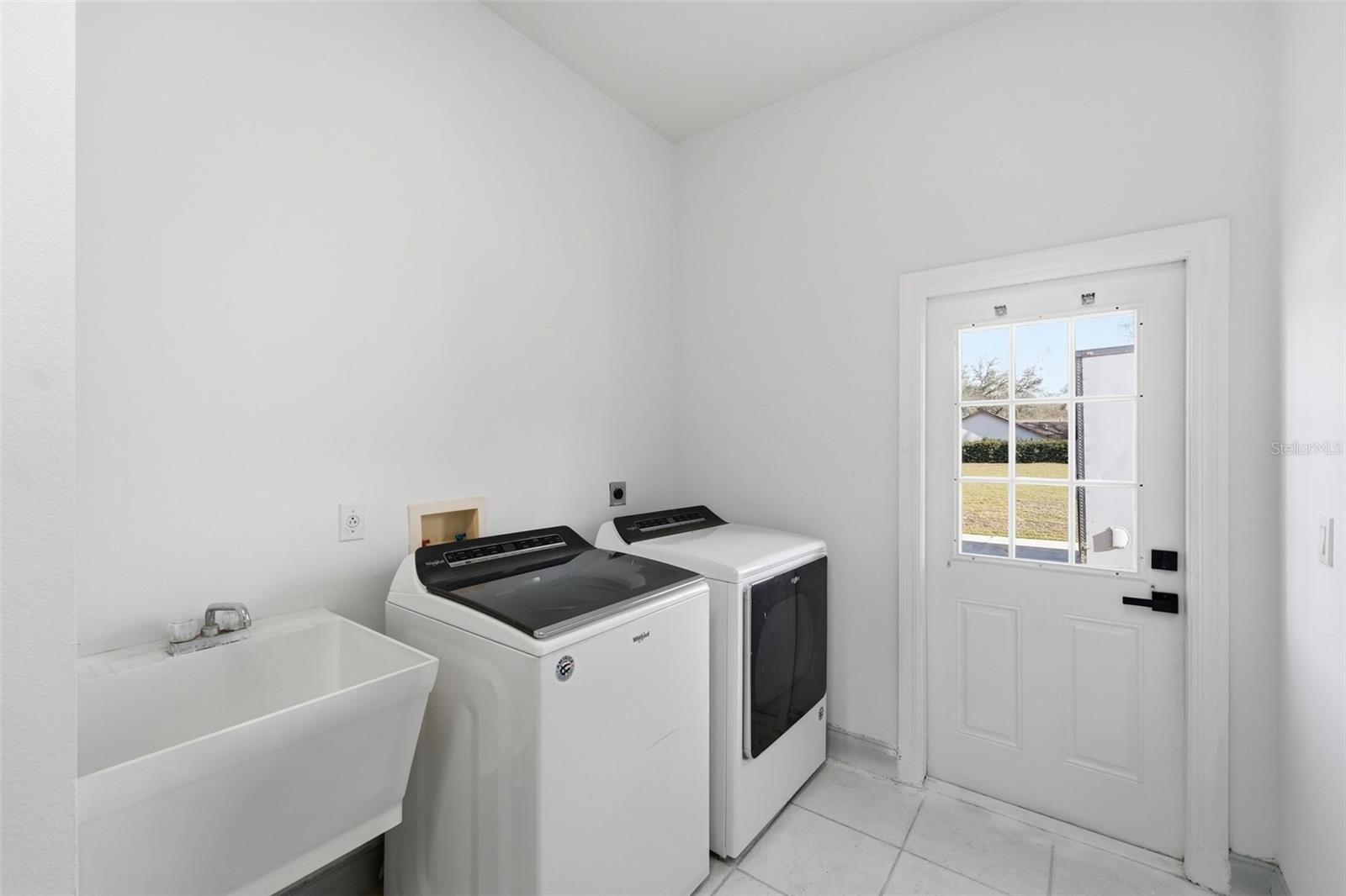 SILVER MEADOWS - Residential