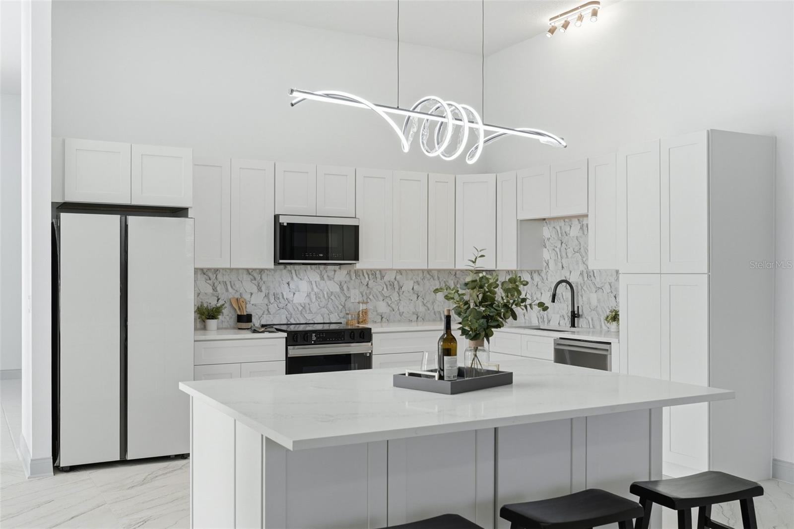 SILVER MEADOWS - Residential