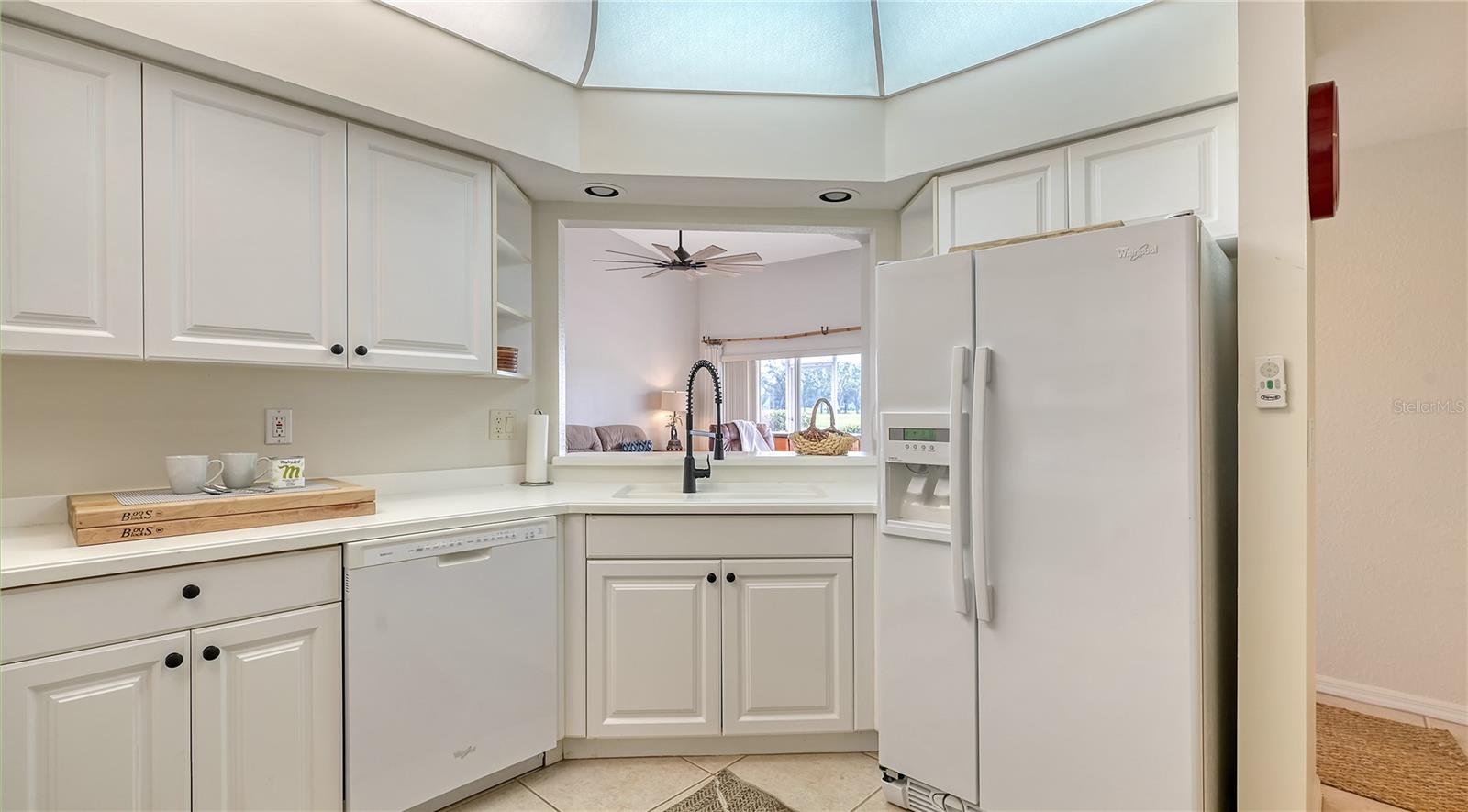 FAIRWAY GARDENS AT TARA, A CONDO - Residential Lease