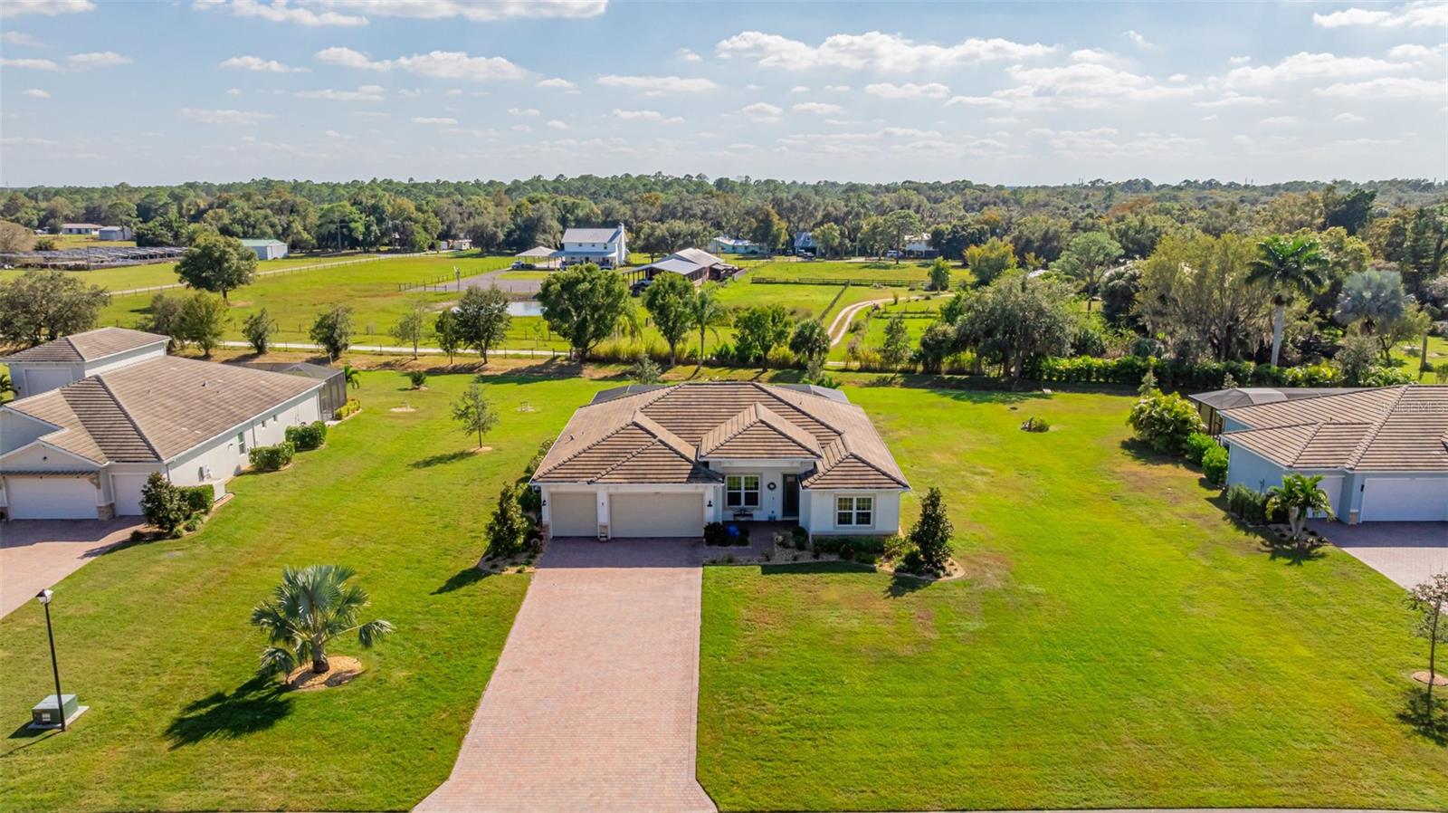 2140 HICKEYS CREEKSIDE DRIVE