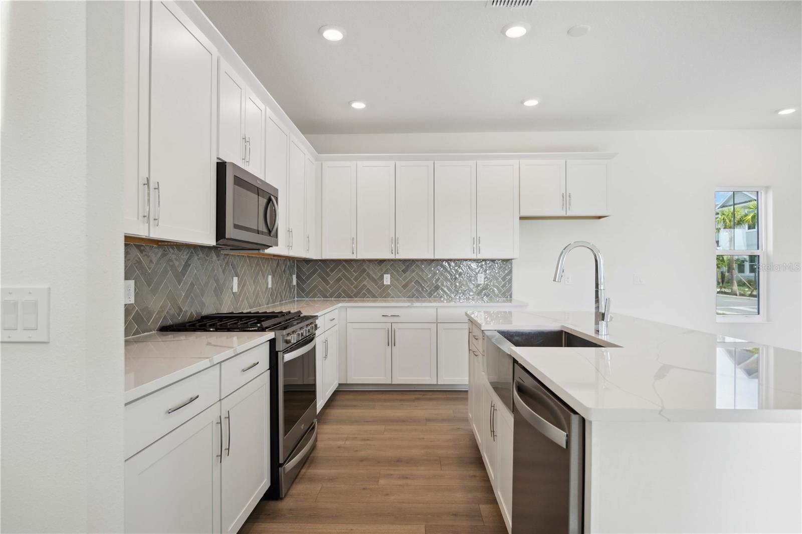 BUNGALOW WALK LAKEWOOD RANCH NEIGHBORHOOD - Residential