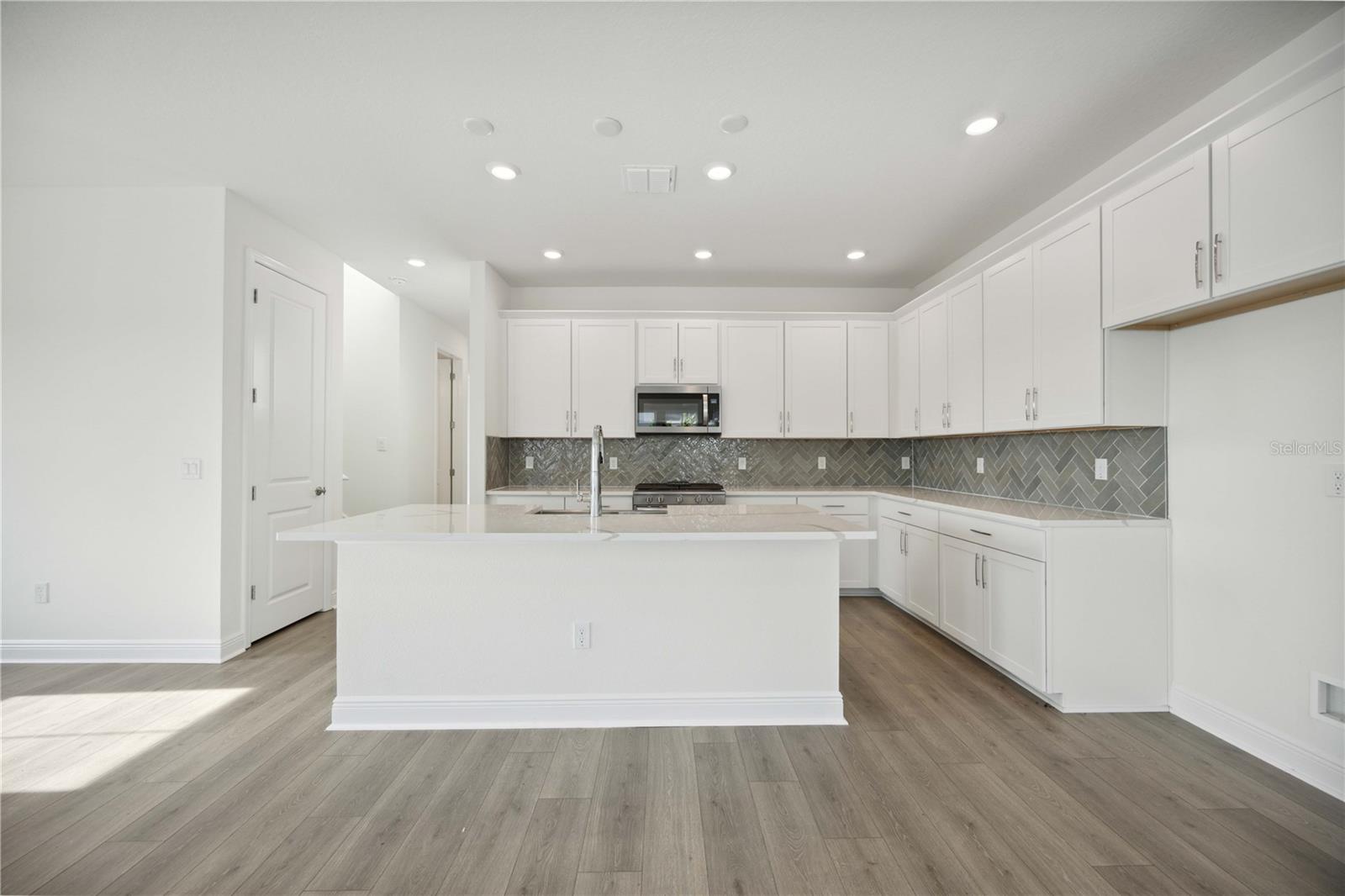 BUNGALOW WALK LAKEWOOD RANCH NEIGHBORHOOD - Residential