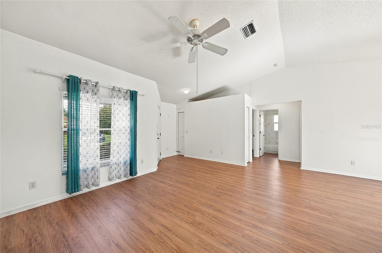 4840 CAMELOT STREET, NORTH PORT, FL, 34288 4 4840 CAMELOT STREET