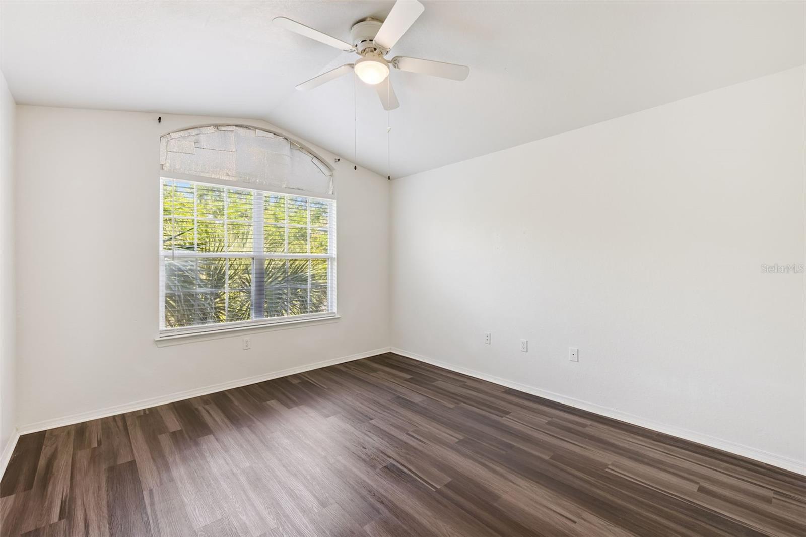 GRAND RESERVE/KIRKMAN PARKE CO - Residential