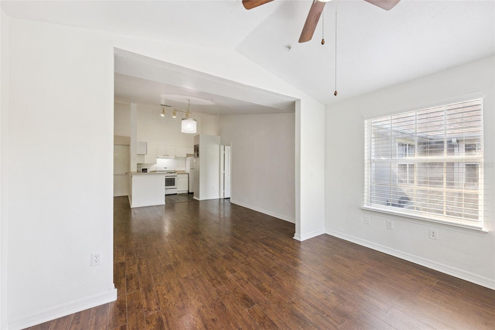 GRAND RESERVE/KIRKMAN PARKE CO - Residential