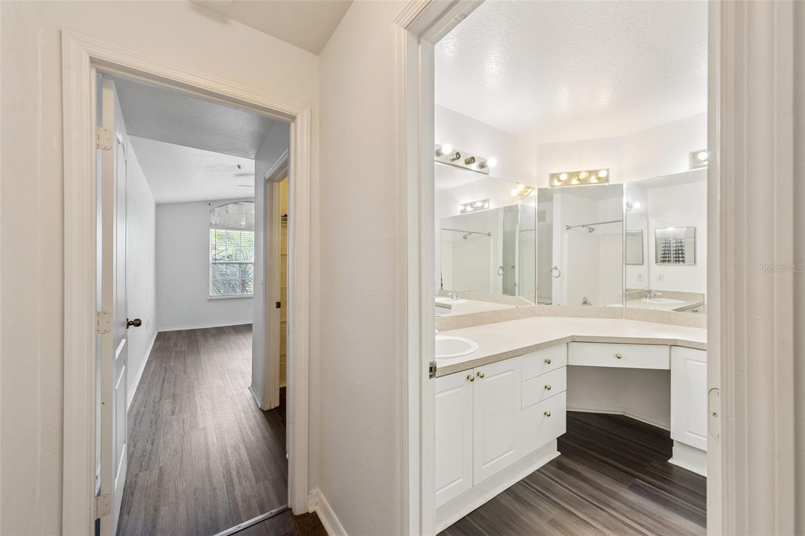 GRAND RESERVE/KIRKMAN PARKE CO - Residential