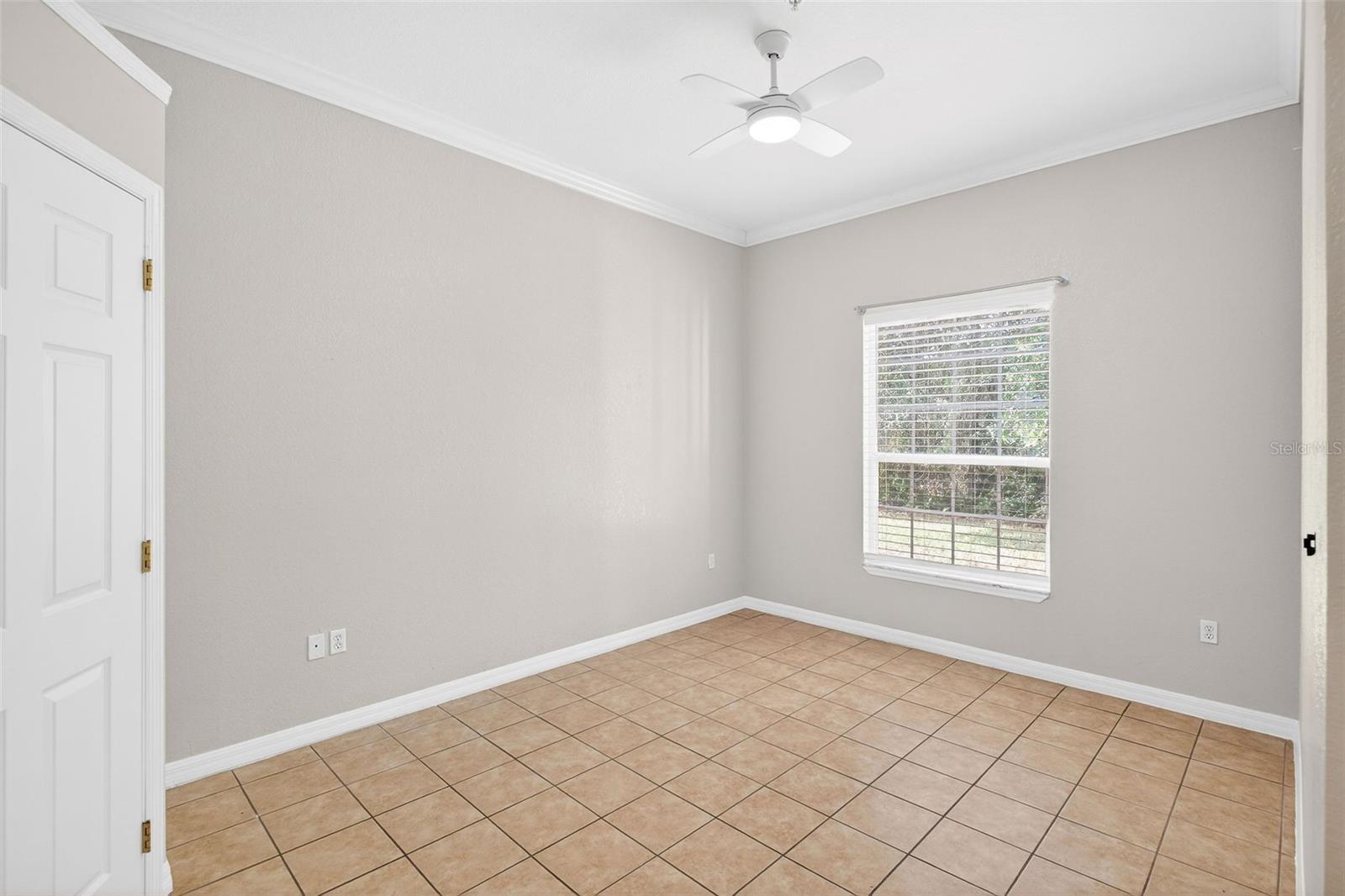 HUNTERS POINTE AT HUNTERS RESERVE A CONDO - Residential