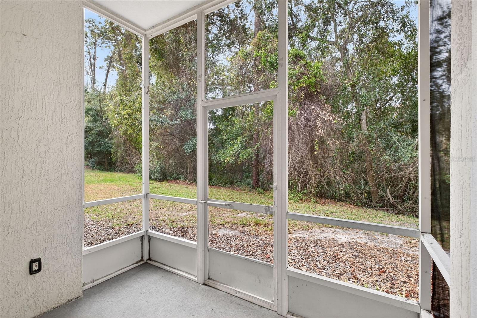 HUNTERS POINTE AT HUNTERS RESERVE A CONDO - Residential