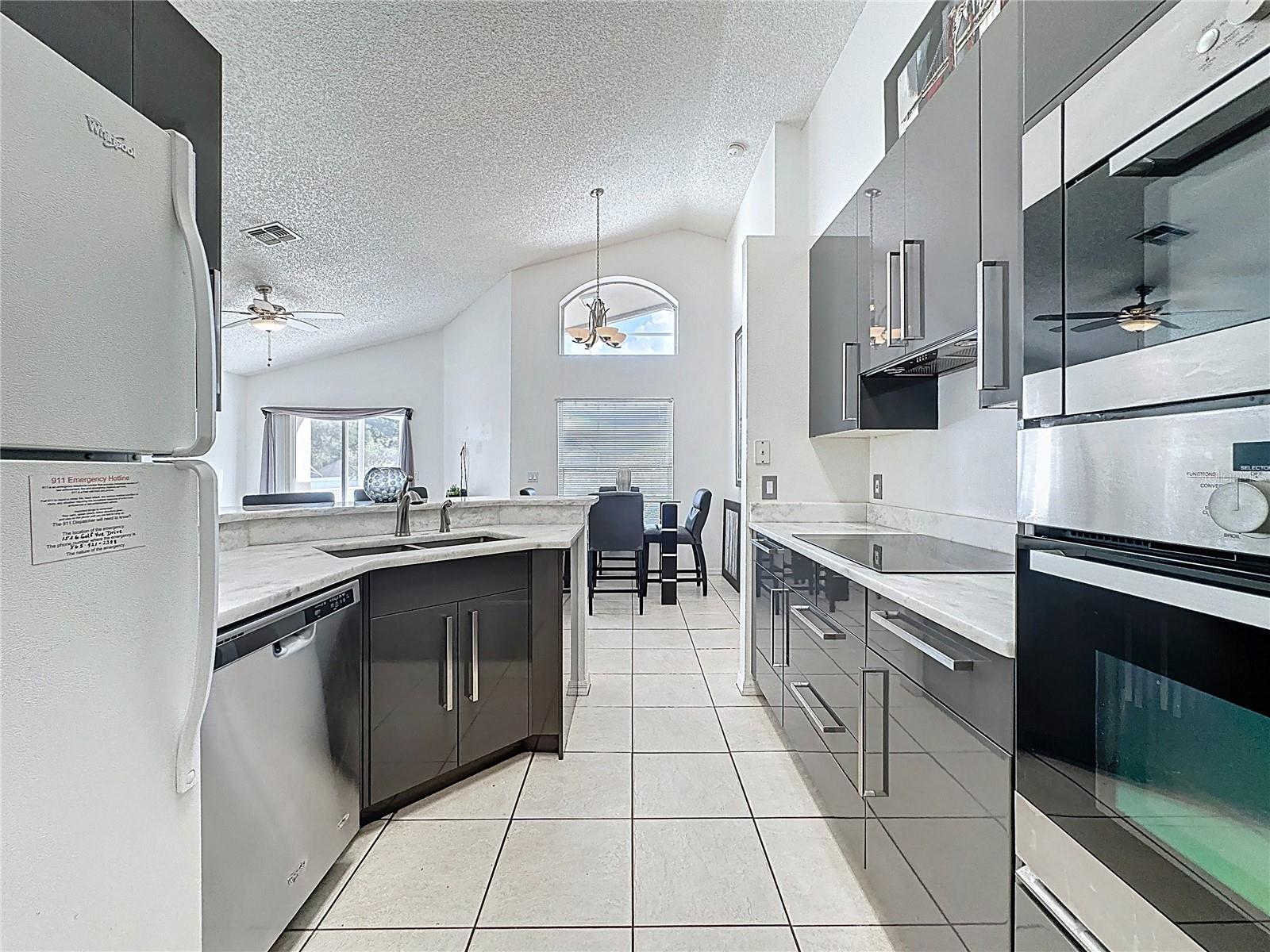 SOUTHERN DUNES ESTATES - Residential