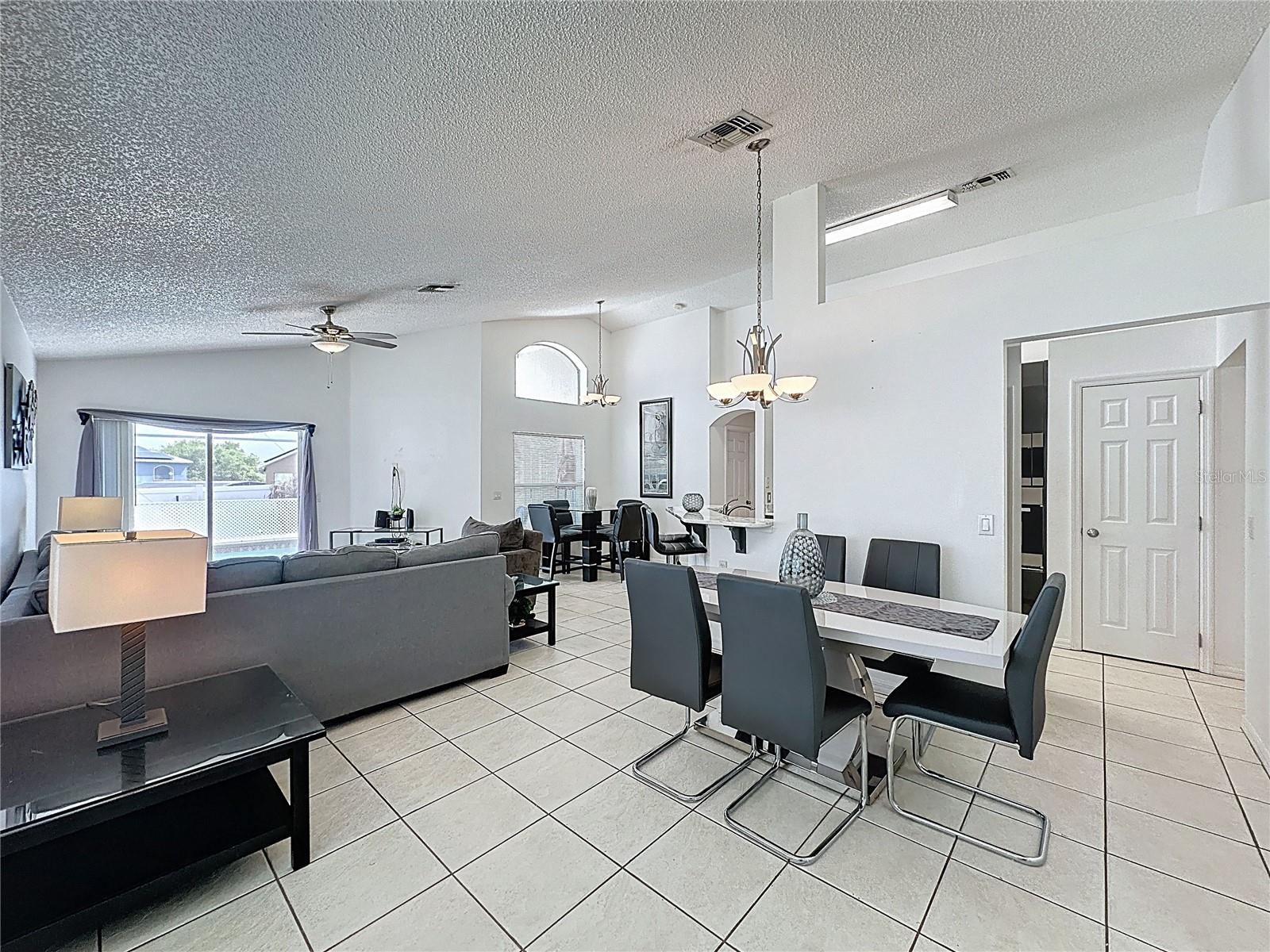 SOUTHERN DUNES ESTATES - Residential