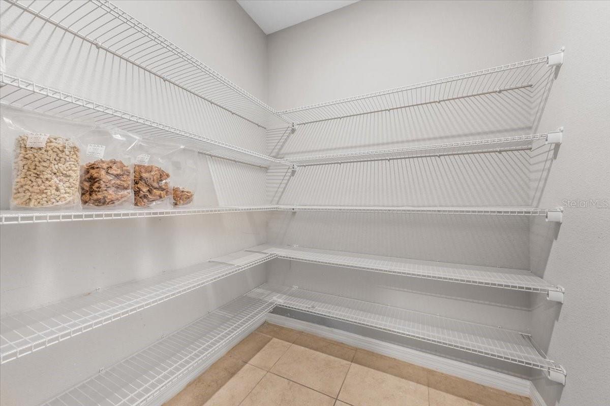 LAUREL ESTATES - Residential Lease