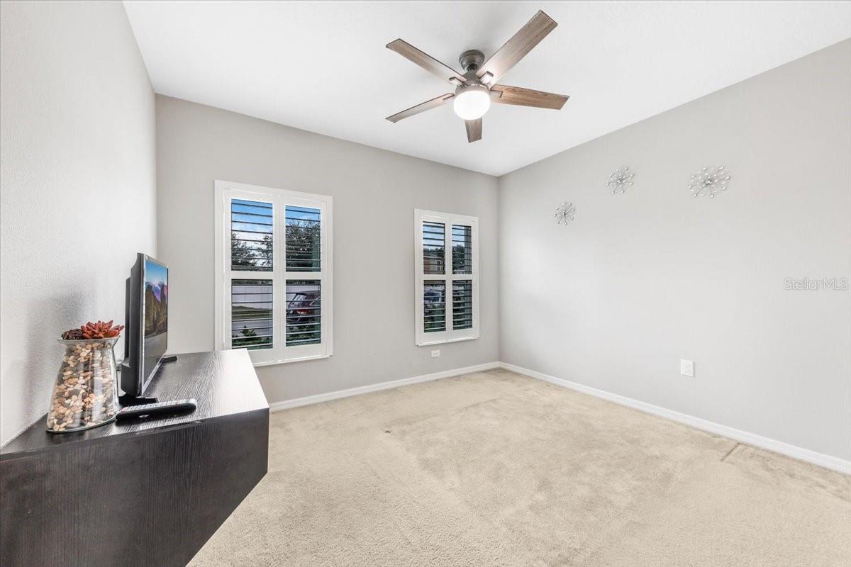 LAUREL ESTATES - Residential Lease