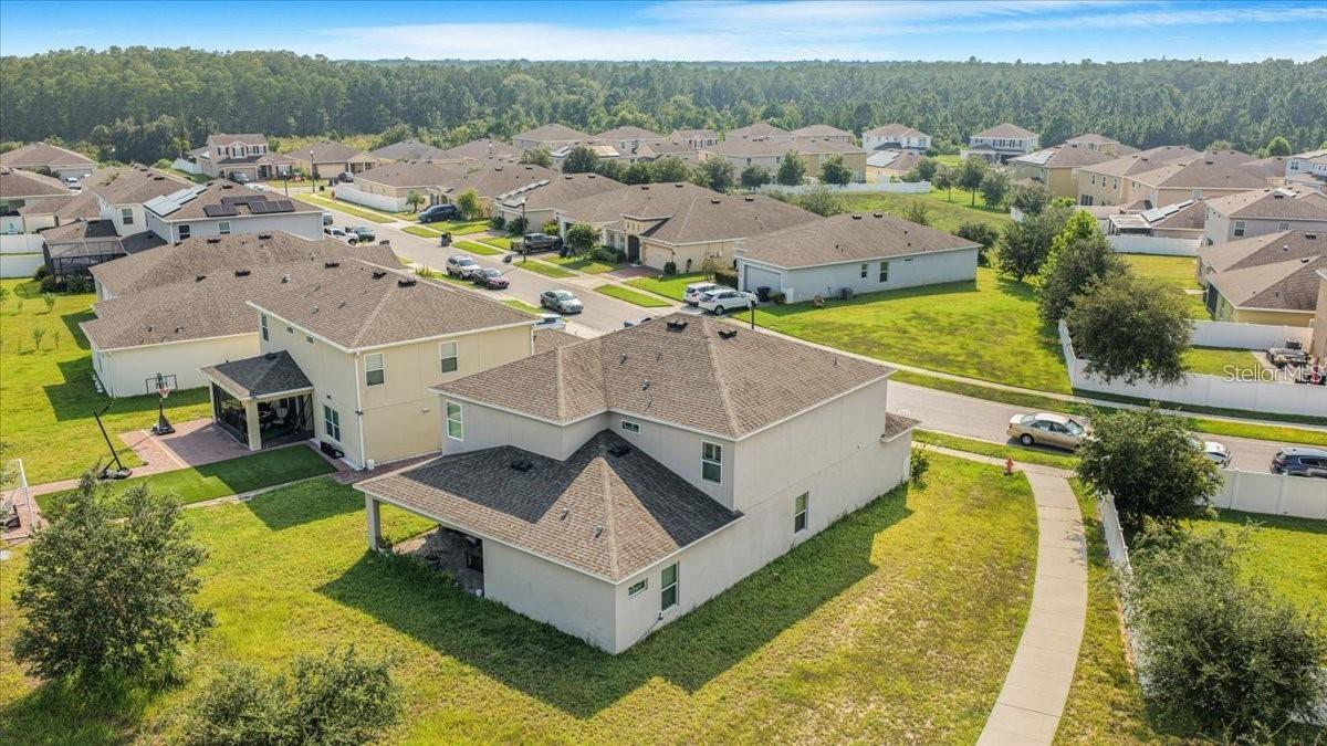 LAUREL ESTATES - Residential Lease