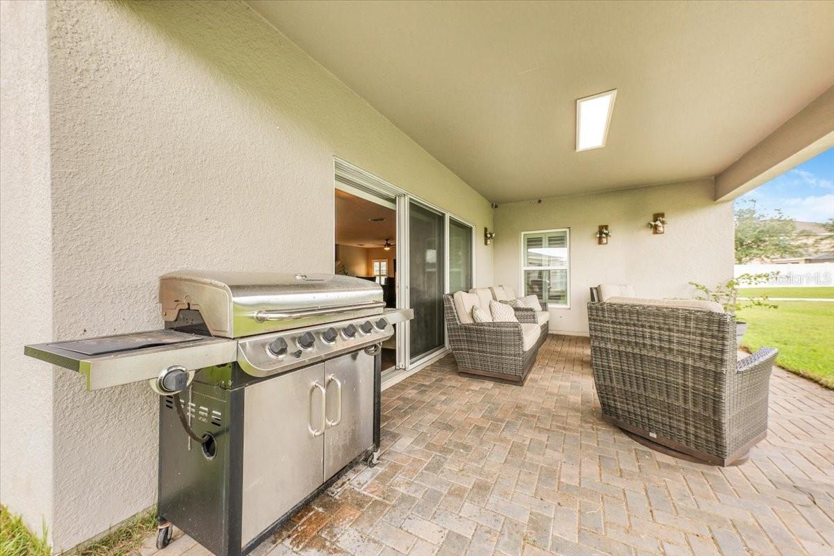 LAUREL ESTATES - Residential Lease