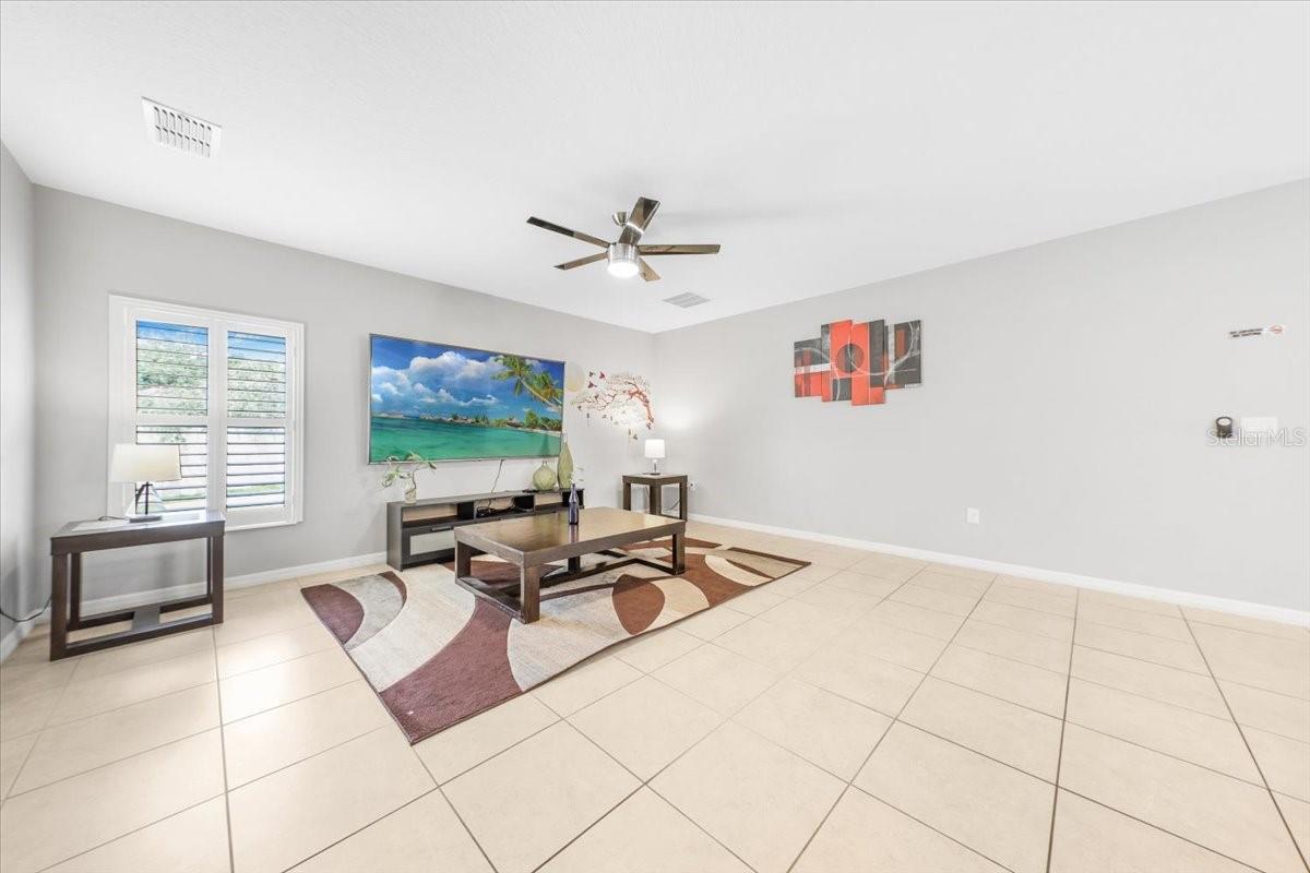 LAUREL ESTATES - Residential Lease