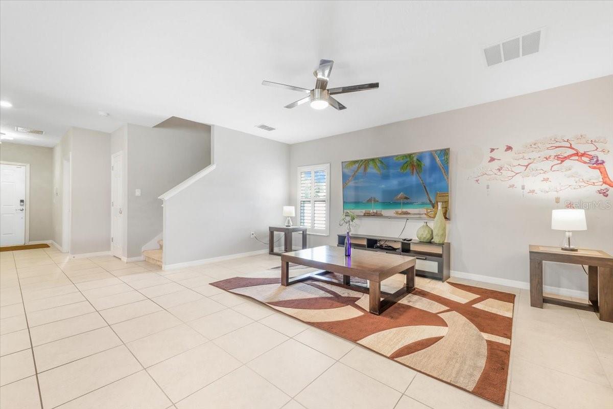 LAUREL ESTATES - Residential Lease