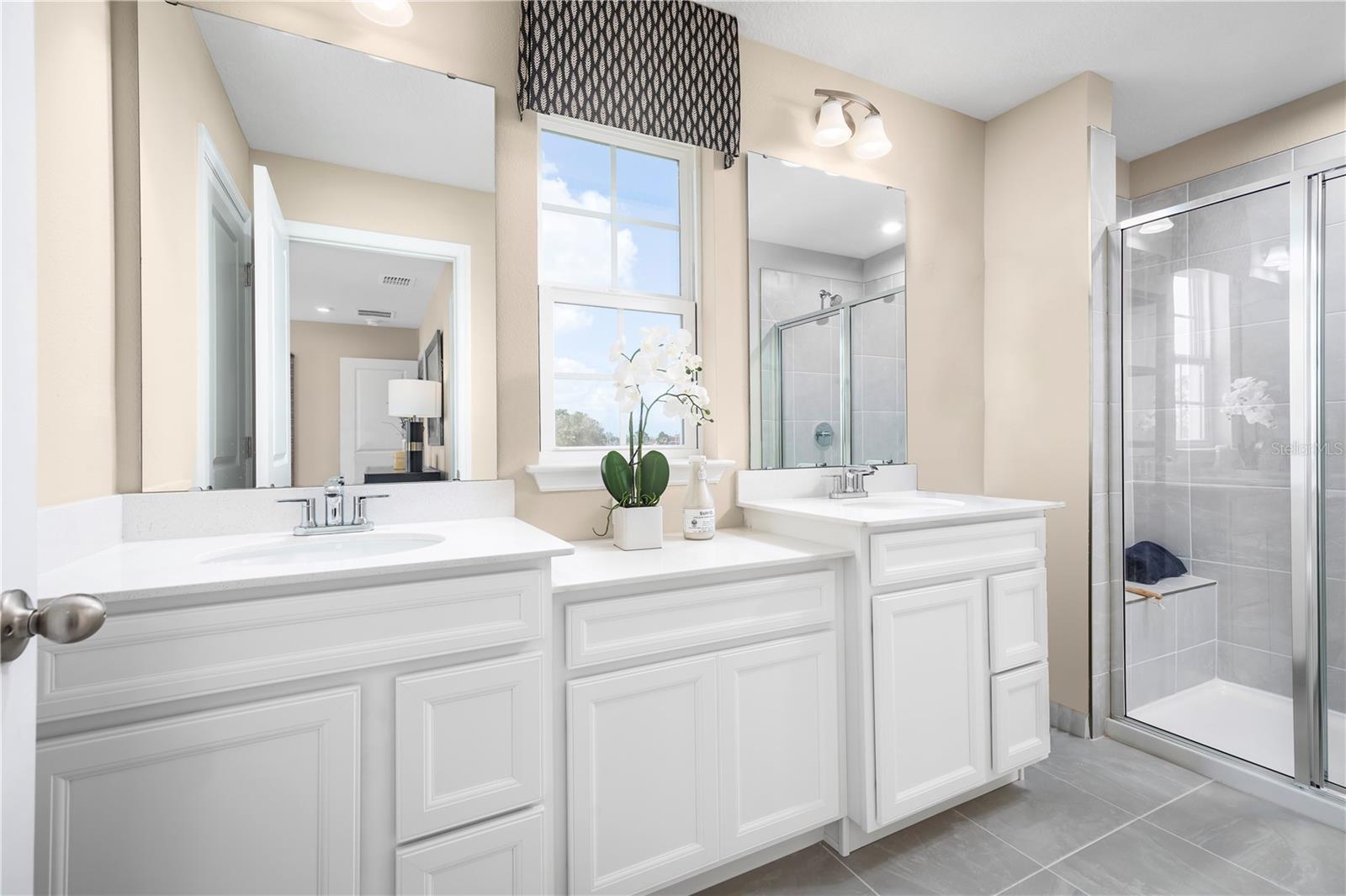 PINE POINTE - Residential