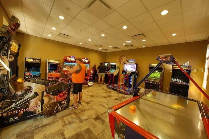 WINDSOR AT WESTSIDE PH1 - Residential