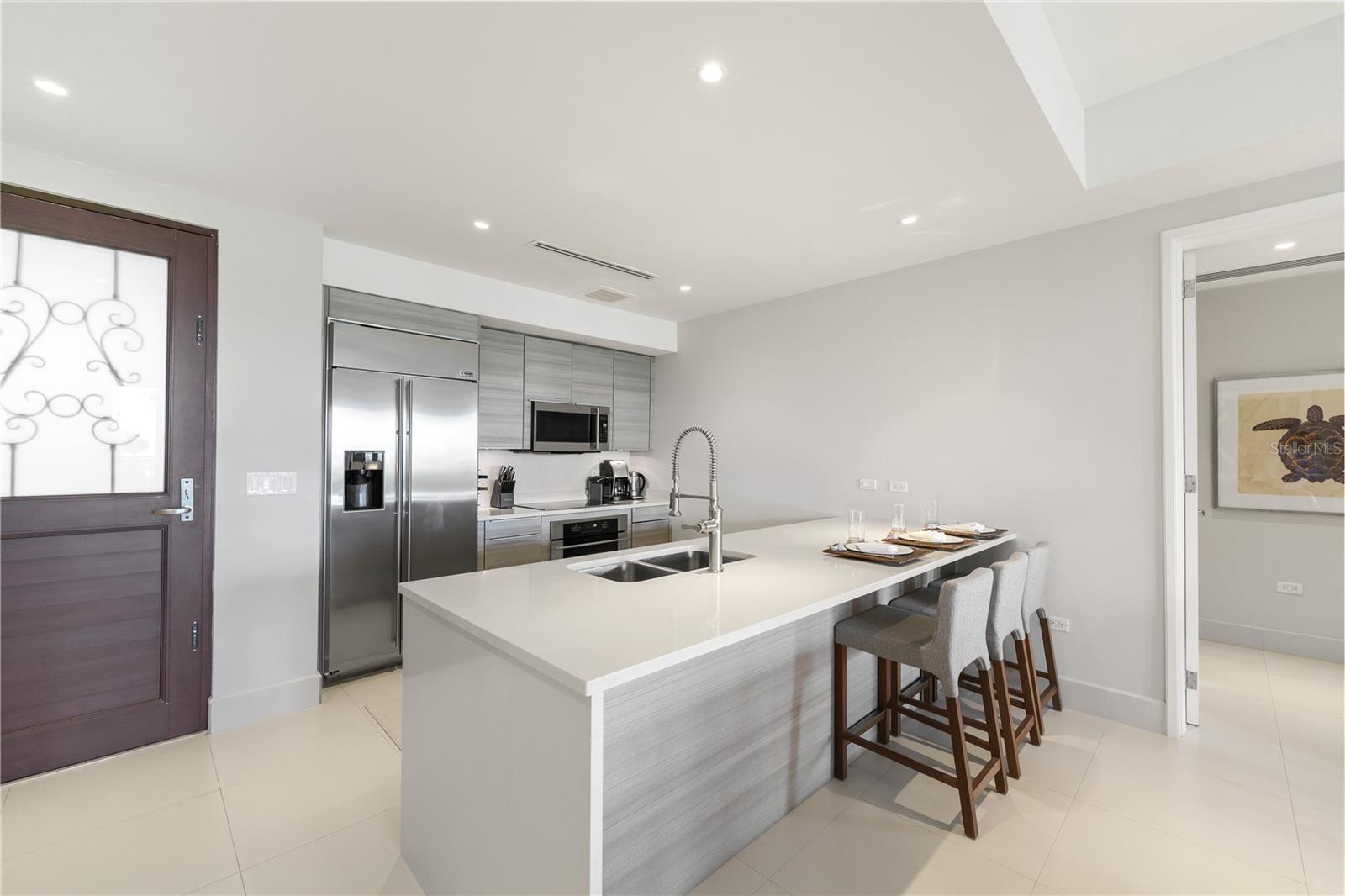 LAS VENTANAS II CONDOMINIUM - Residential