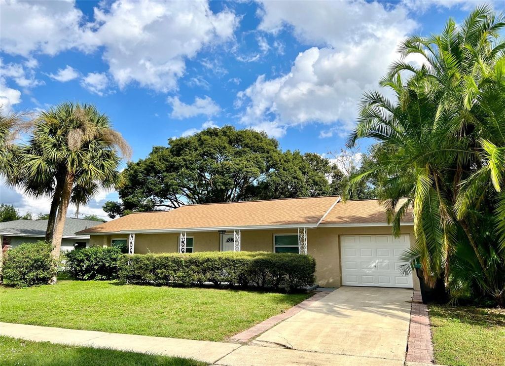 Photo of 11 Okalpi Lane, Orlando, FL 32825 (MLS # O6387804)