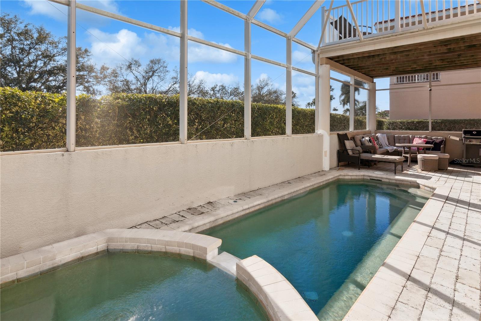 PRESTANCIA - Residential