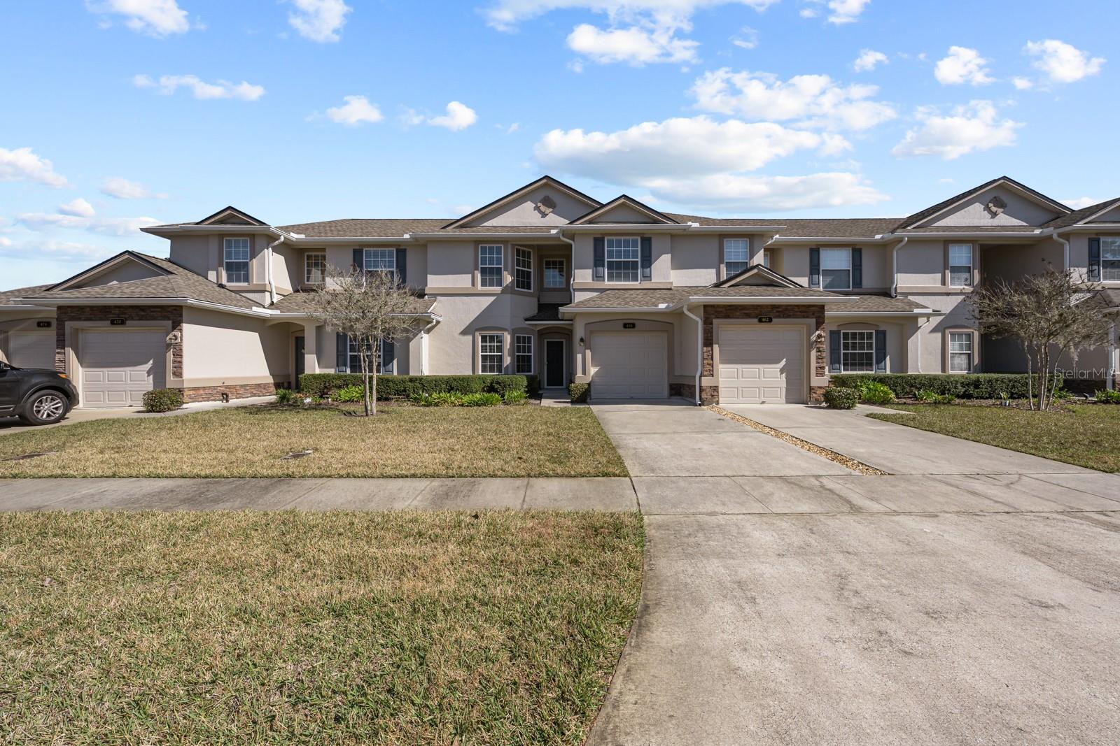 VILLAS/HERITAGE PARK - Residential