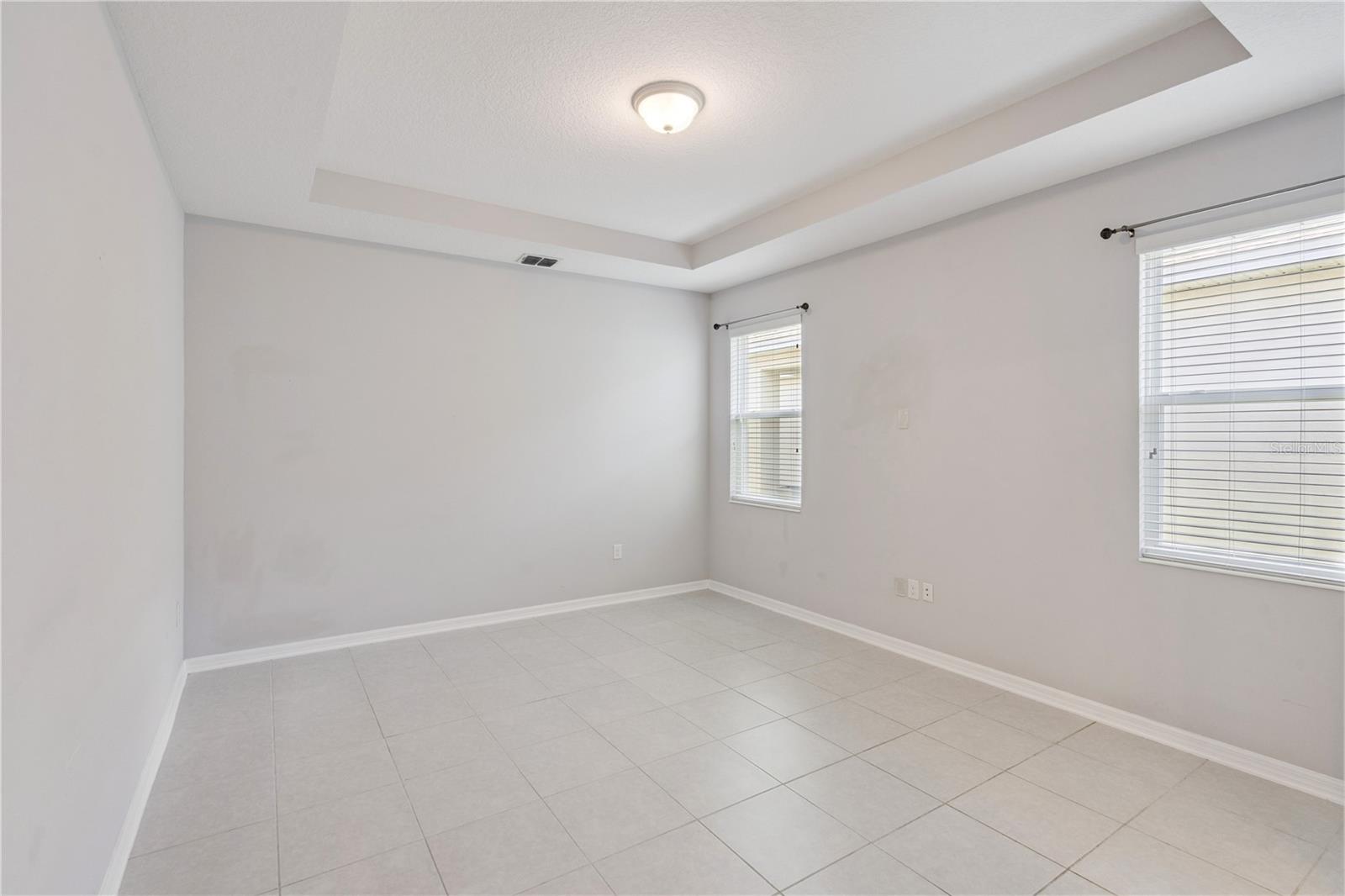 SUMMERLAKE GROVES - Residential