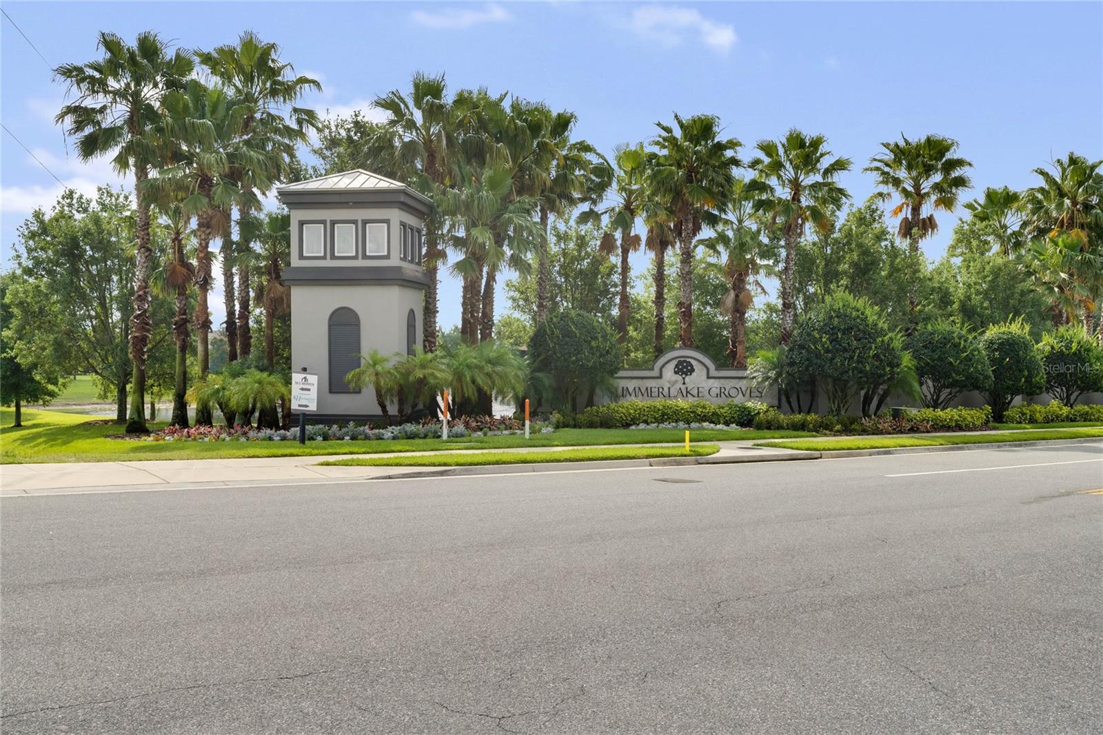 SUMMERLAKE GROVES - Residential