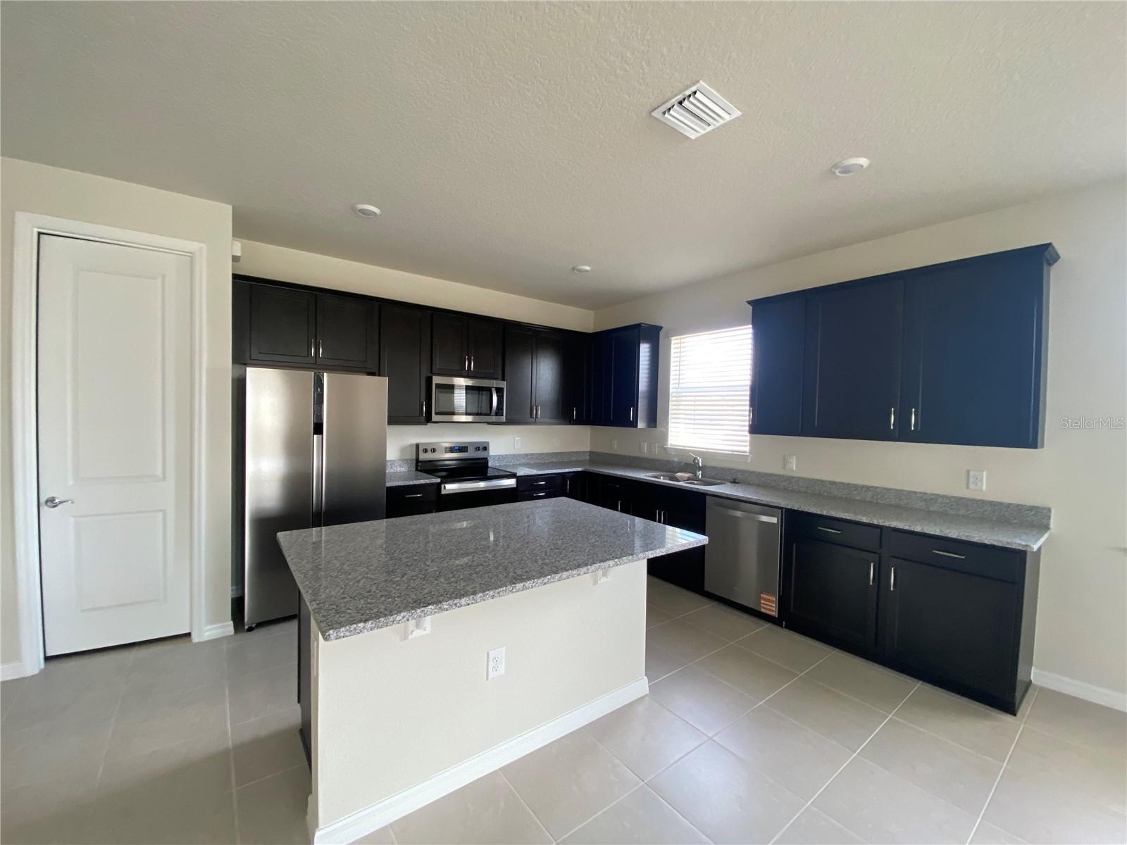 BRIDGEWALK PH 2C - Residential Lease