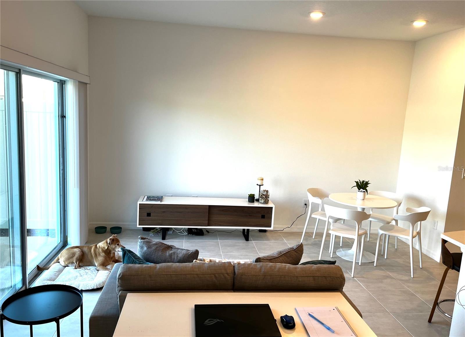 BELLALAGO POD G TOWNHOMES PB 33 PGS 12-16 LOT 54 - Residential Lease