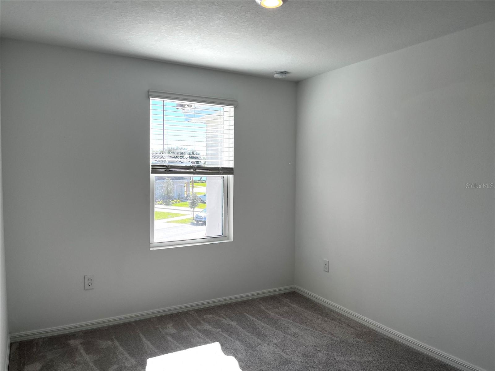 BELLALAGO POD G TOWNHOMES PB 33 PGS 12-16 LOT 54 - Residential Lease